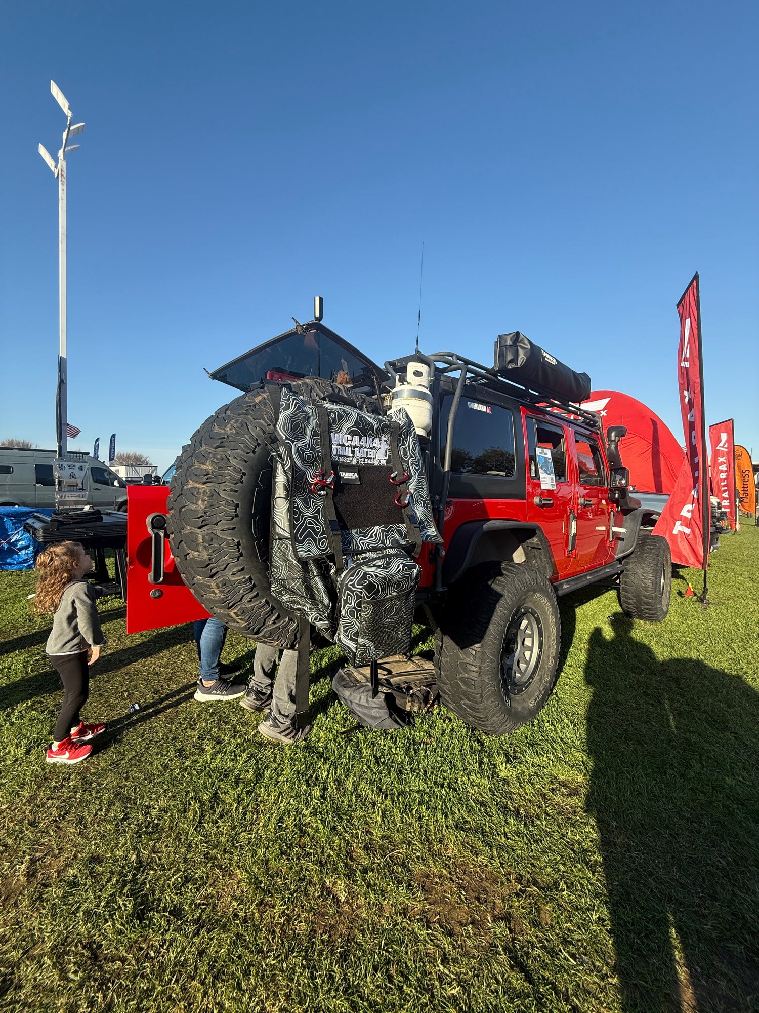 tailgate trail bag trasharoo