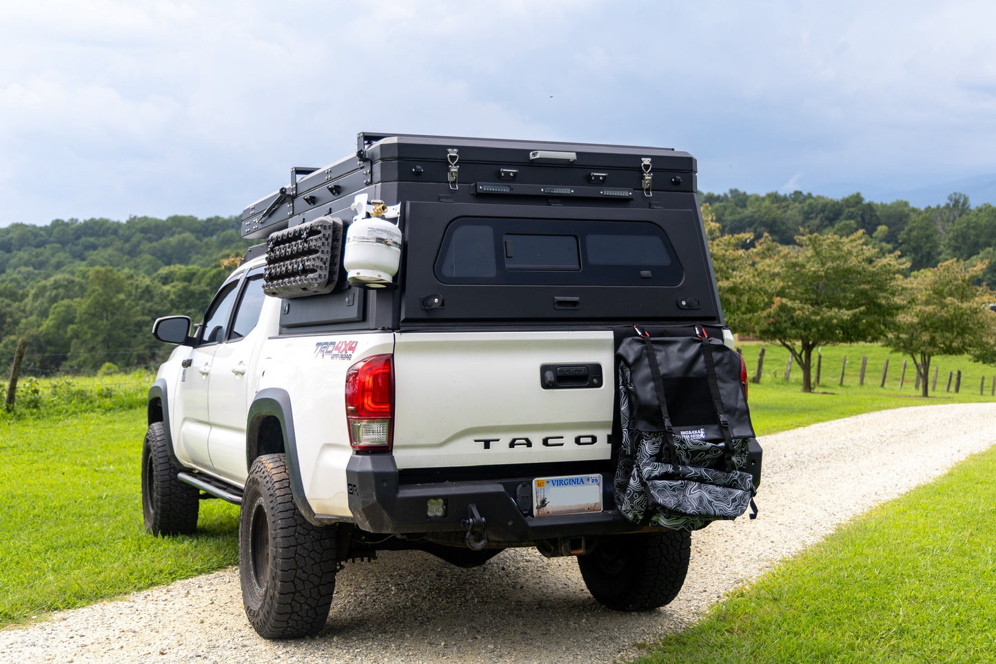 waterproof-overlanding-spare-tire-bag.jpg
