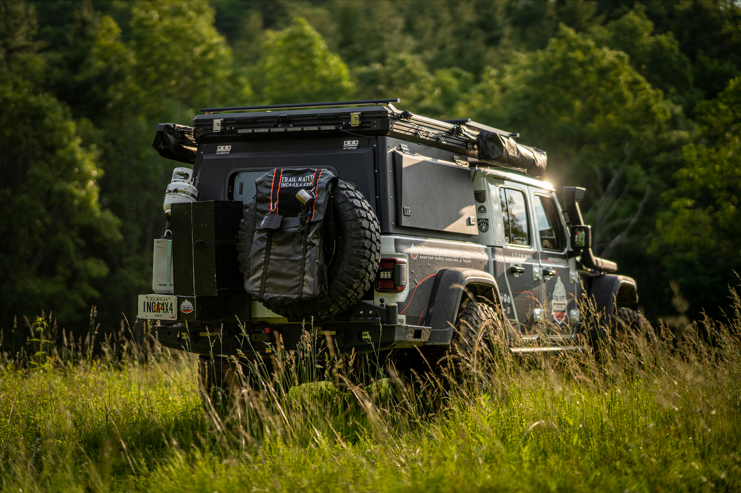 Jeep spare tire trail bag